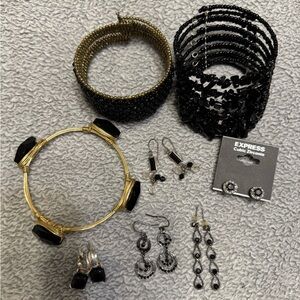 Express Black and Gold Jewelry Set